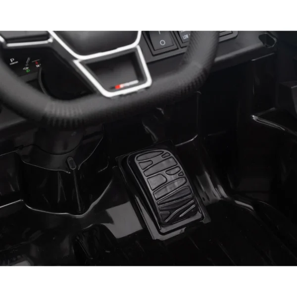 Elektrické autíčko e-tron audi volant